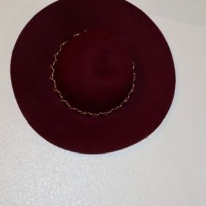 Burgundy hat with gold chain
